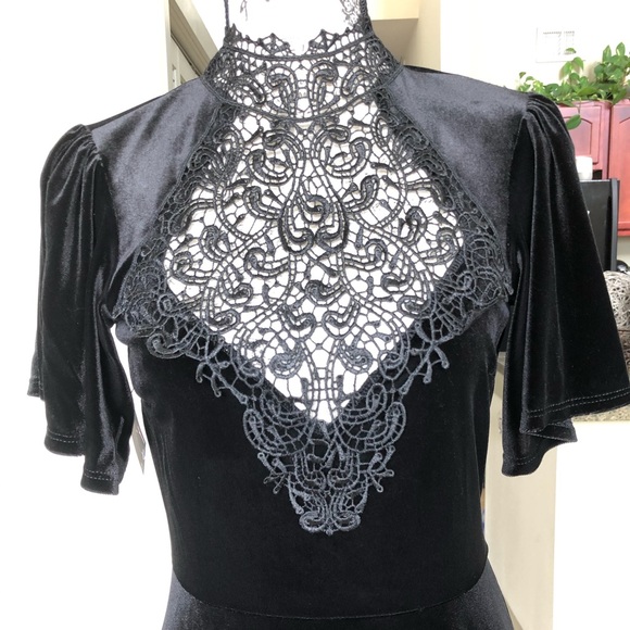 ♣️ Velour Mini Dress ♣️ - Picture 4 of 8